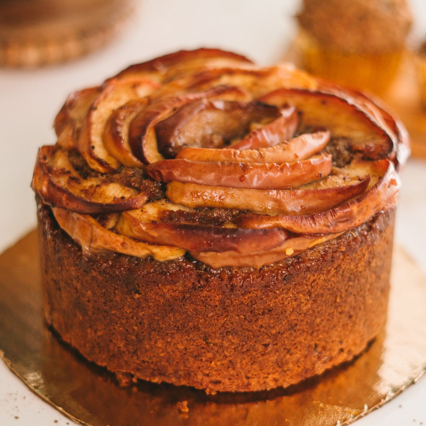 Cinnamon Apple Cake